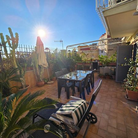 Apartament Smile At Vesuvio Neapol Zewnętrze zdjęcie