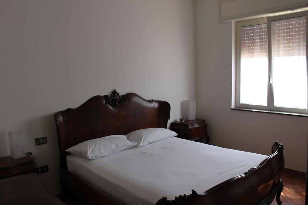 Apartament Smile At Vesuvio Neapol Pokój zdjęcie